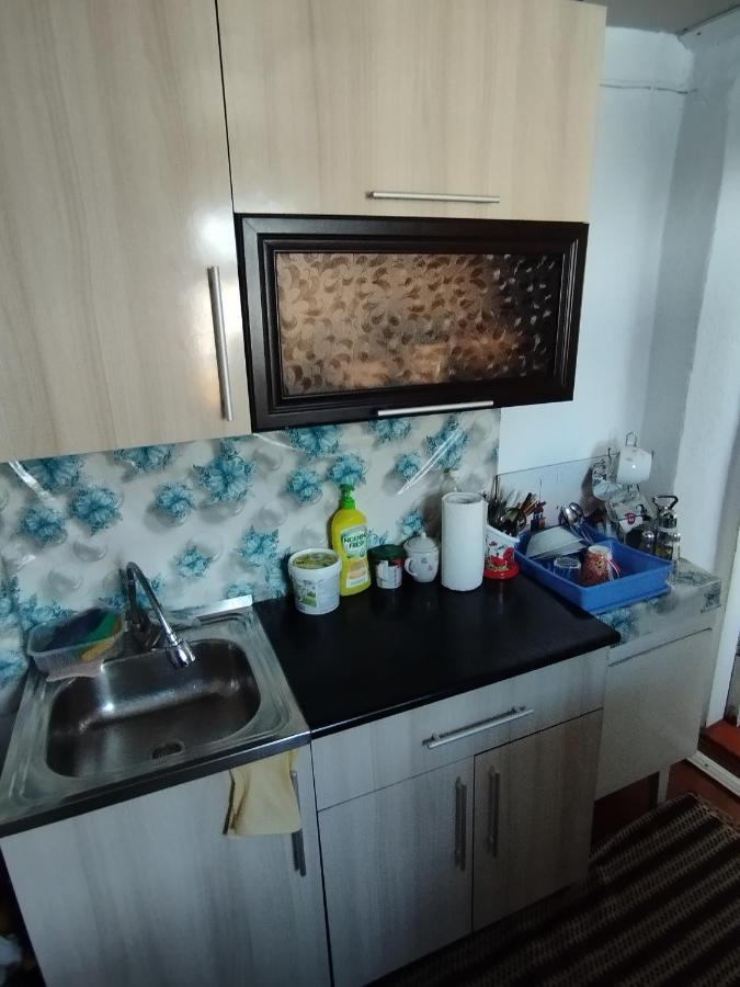 Guest House Sono Adress Derbisheva 202 Karakol Buitenkant foto